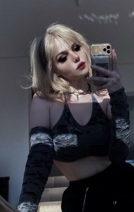 Lorena Orsi étoile sympa galeries