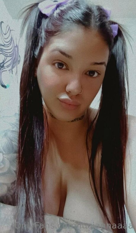 luciannaaaa joli modèle des photos