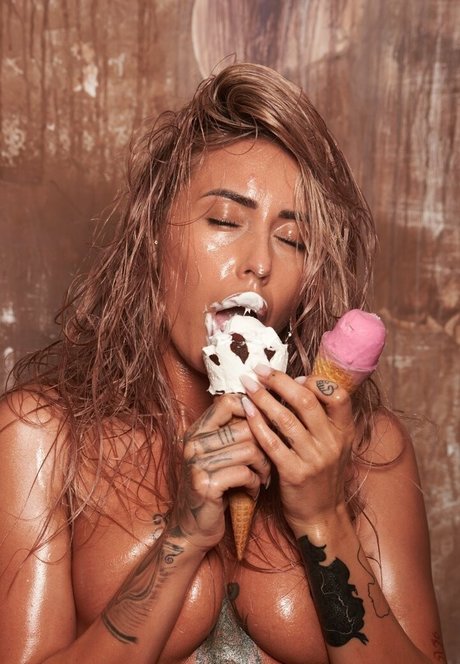 laurakozlovvfree nus star du porno galerie