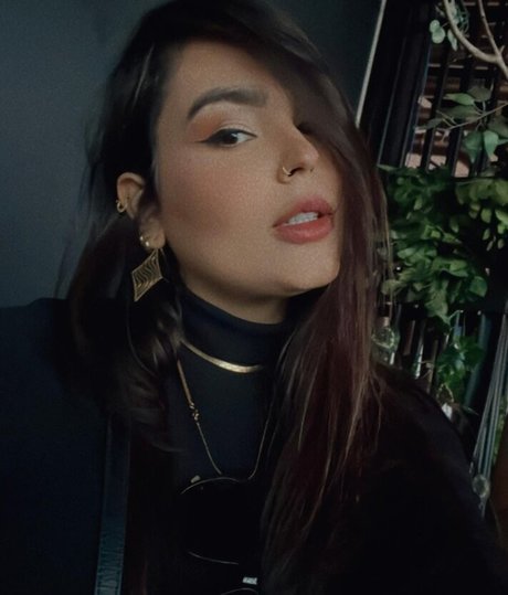 Bianca Angheben étoile gratuite galeries