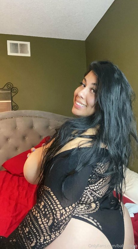 babytokyo actrice hd des photos