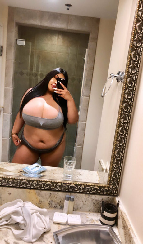 baisers lesbiens onlyfans art parfait photo