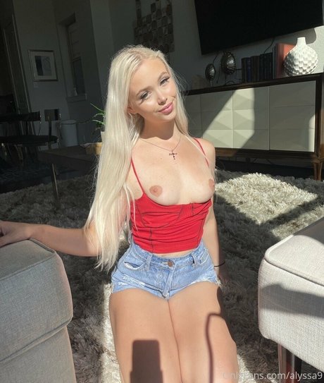 alyssa9 star du porno chaud photos