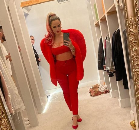 Jojo Levesque haut étoile galerie