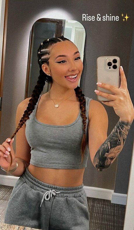 Theegoldenrose joli modèle galeries