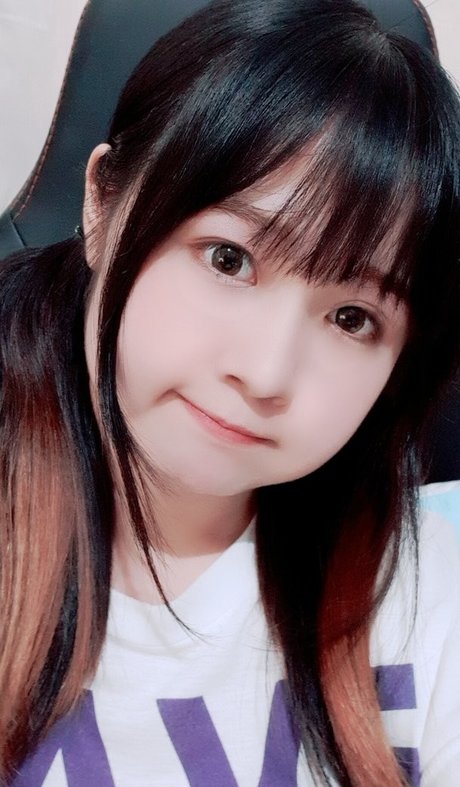 Clarissa Punipun star du porno belle archive