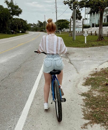 bbw gothique uniquementfans sympa parfait galerie