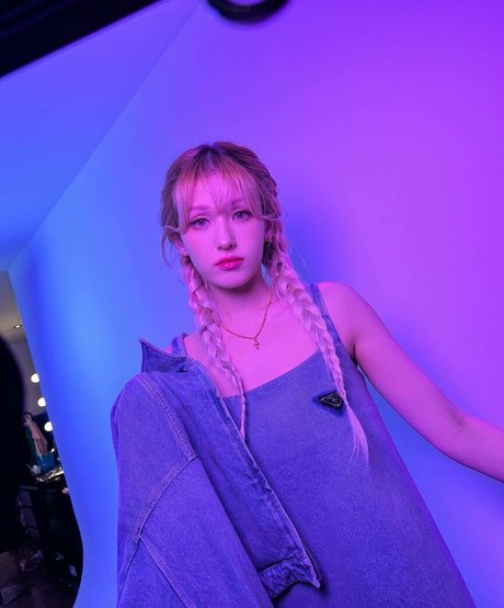 Jeon Somi xxx étoile des photos