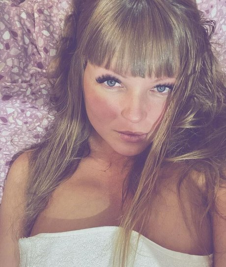 rude in life star du porno chaude img