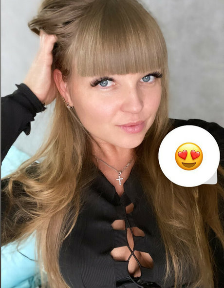 rude in life modèle pornographique archive