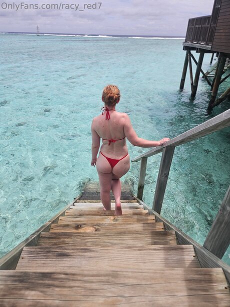 Racy Red7 étoile xxx des photos