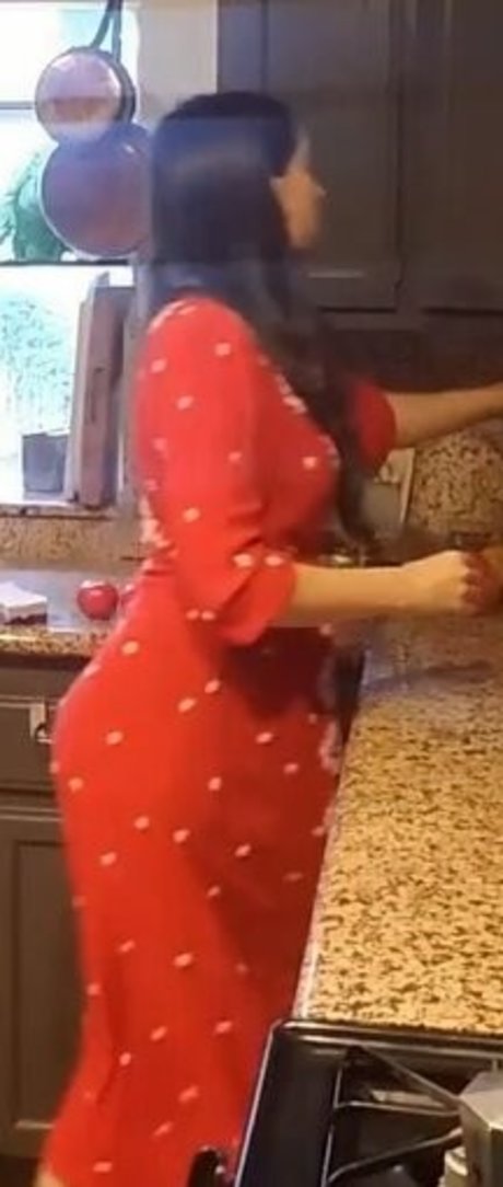 Sasha Grey modèle hd des photos