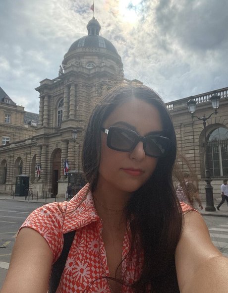 bbw gothique uniquementfans nu en haute qualité image