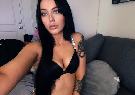 blonde en forme onlyfans art supérieur archive