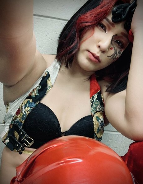 Hikaru Shida nus étoiles des photos