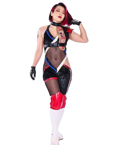 Hikaru Shida belle étoile galerie