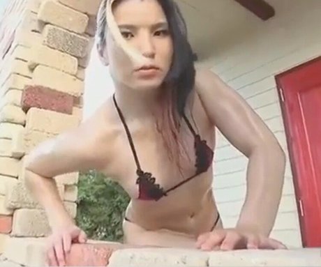 Hikaru Shida actrice artistique galerie