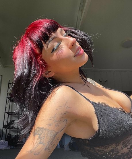 vana nz jolie actrice images