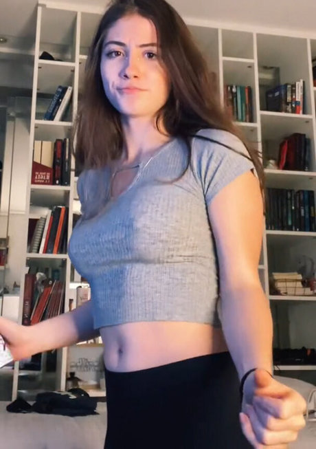 jolie blonde onlyfans nus image