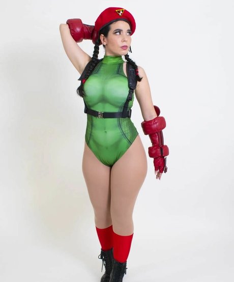 Carolina Angulo actrice érotique photo