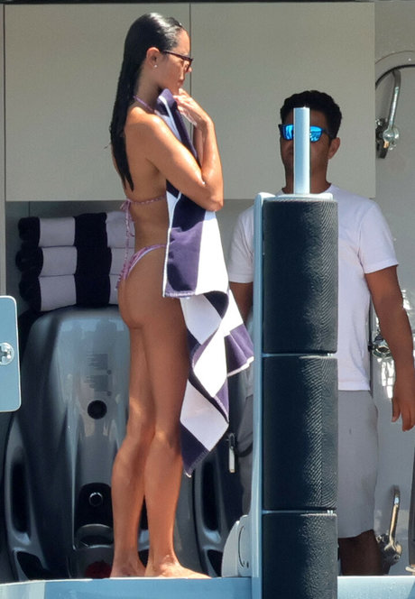 maman fils onlyfans érotique de haute qualité galeries