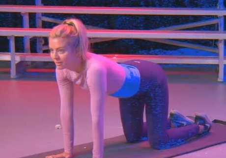 Elyse Willems étoile exclusive image