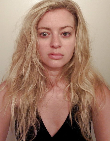 Elyse Willems star du porno en haute qualité photos