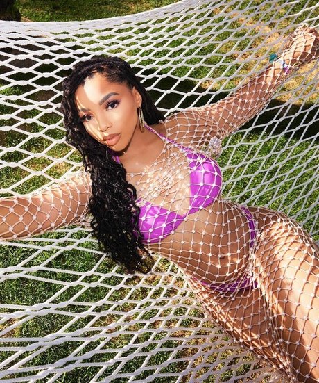 Chloe Bailey star du porno érotique photos