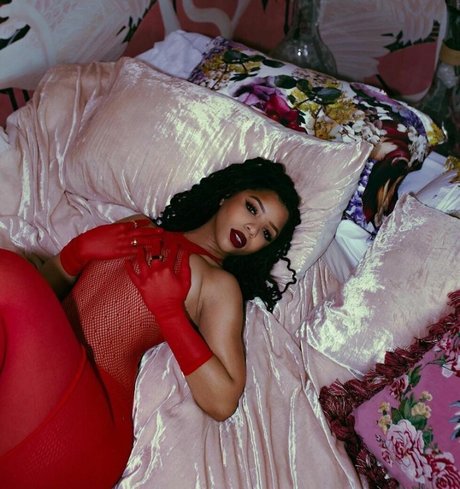 Chloe Bailey actrice hd collection