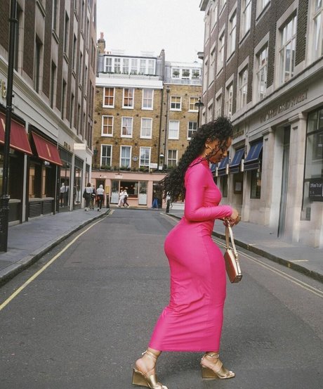 cul écarté onlyfans chaud xxx archive