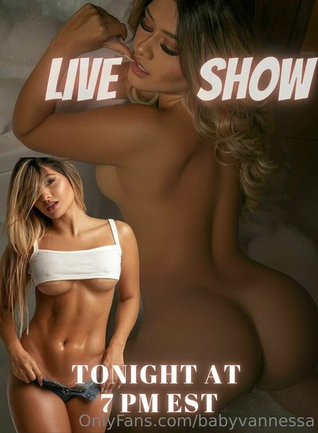 babyvannessa star du porno chaude photos