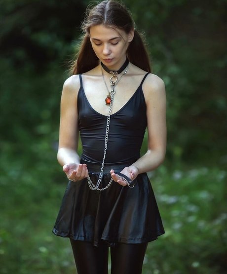 Steklova Eseniia art star du porno photo