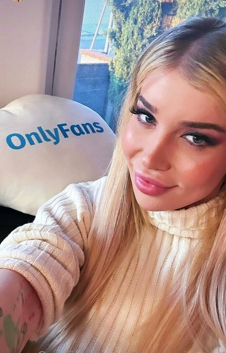 fans asiatiques de findom uniquement érotique photo