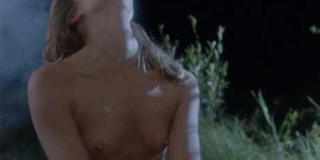 Beth Toussaint art modèle des photos