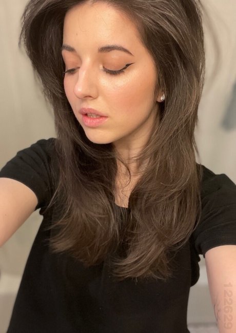 Slight Sounds modèle de sexe archive