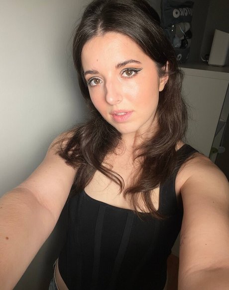 Slight Sounds star du porno gratuite images