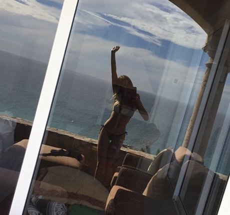 Halston Sage actrice de sexe image