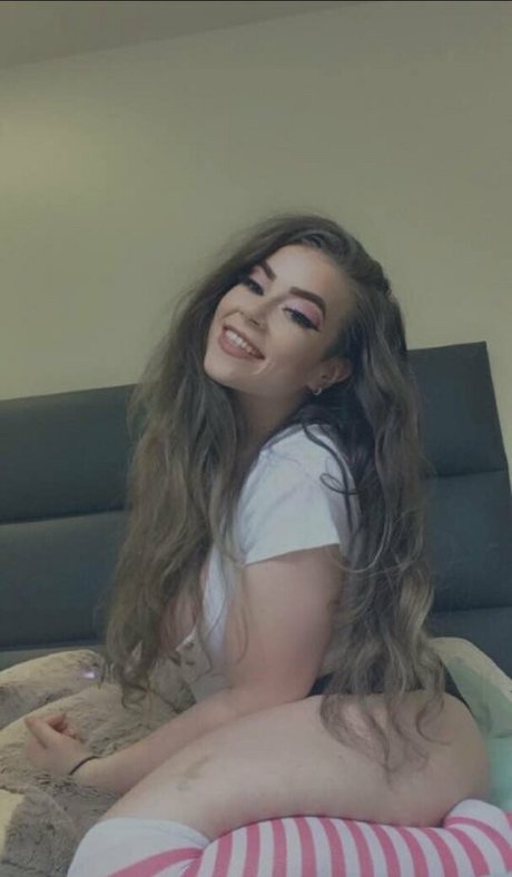 ameliaskye98 modèle chaud des photos