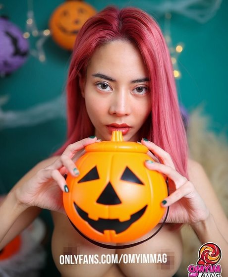 Jiraporn Ngamthuan actrice de nus image