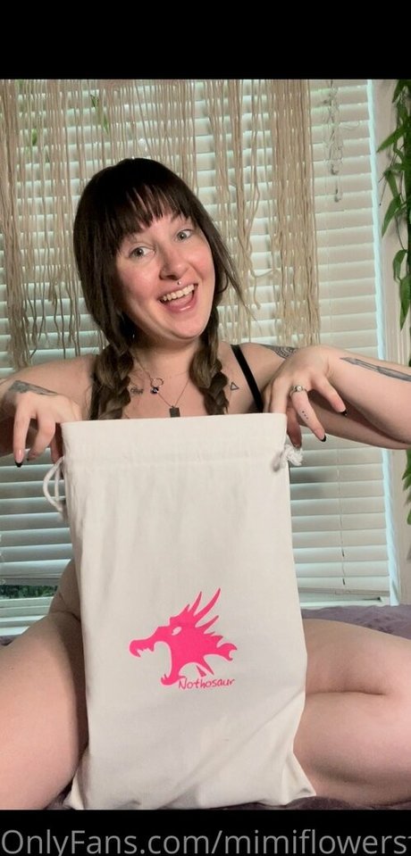 mimiflowersfree actrice exclusive images