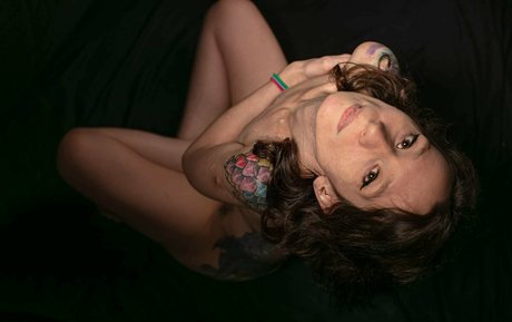 petite ébène onlyfans art supérieur photos