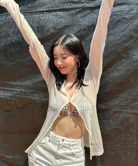 WomenK pop modèle sympa image