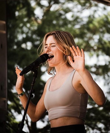 Audra Miller star du porno nue image