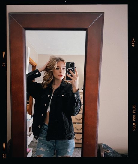 amateurs lesbiennes onlyfans haut de gamme images