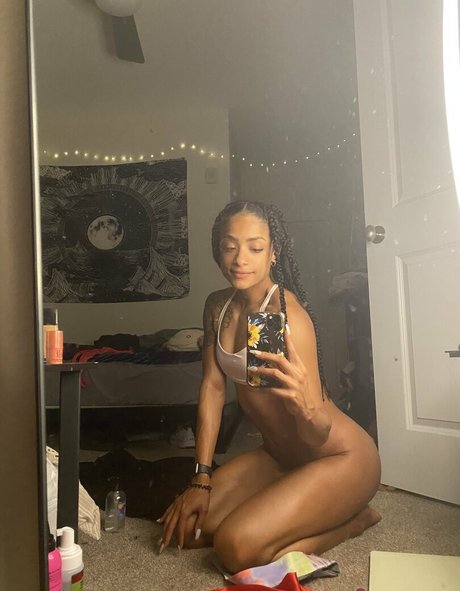 Cocoboncoco modèle artistique des photos