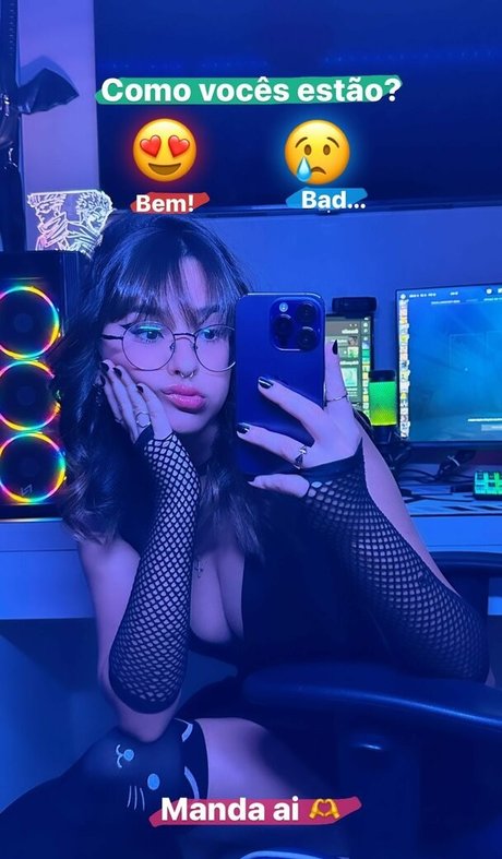 Bibi Vitona modèle xxx collection