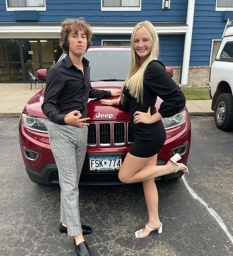 chaton blond uniquementfans chaud xxx photo