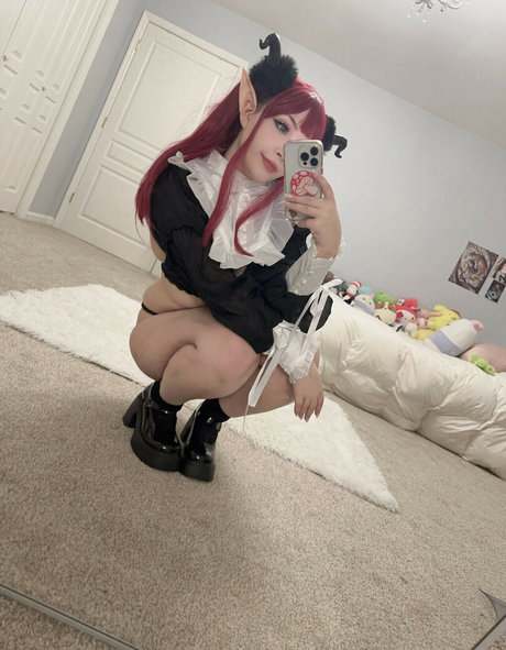 Junkenstein actrice exclusive photos