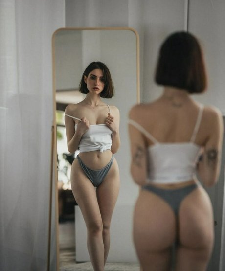 Anastasia Martorana art modèle archive