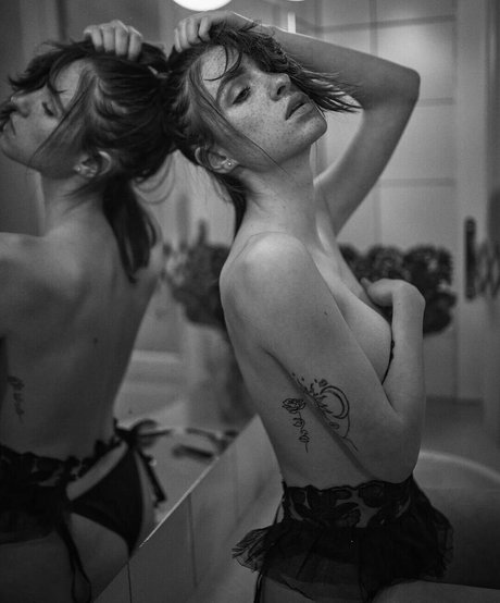 Anastasia Martorana étoile sympa galeries